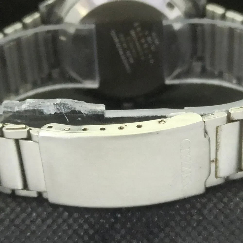 Vintage 1983 Citizen Automatic Men’s Silver Watch W/DayDate & Gold Accents